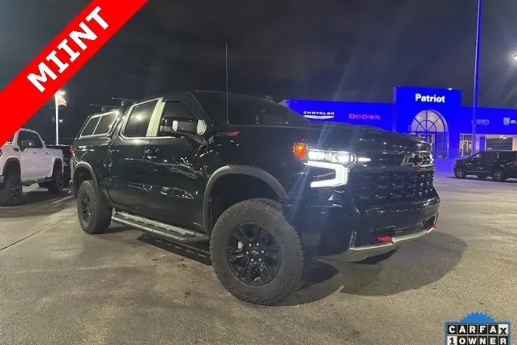 2024 Chevrolet Silverado 1500 ZR2 photo 1