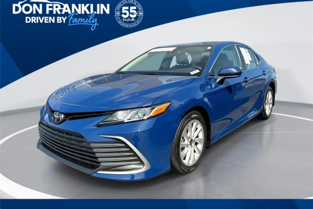 2024 Toyota Camry LE photo 1