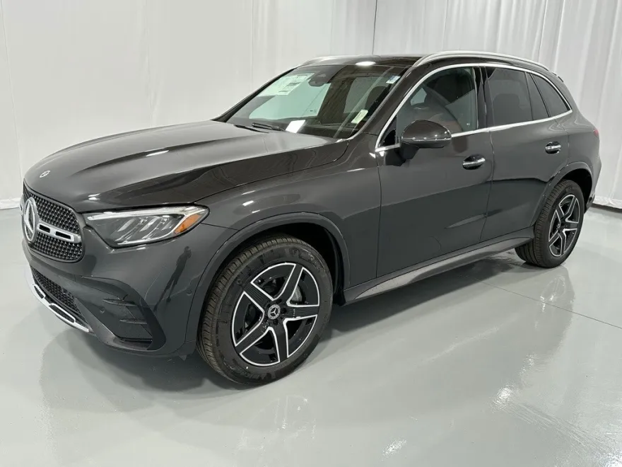 2025 Mercedes Benz GLC 300 AMG photo 1