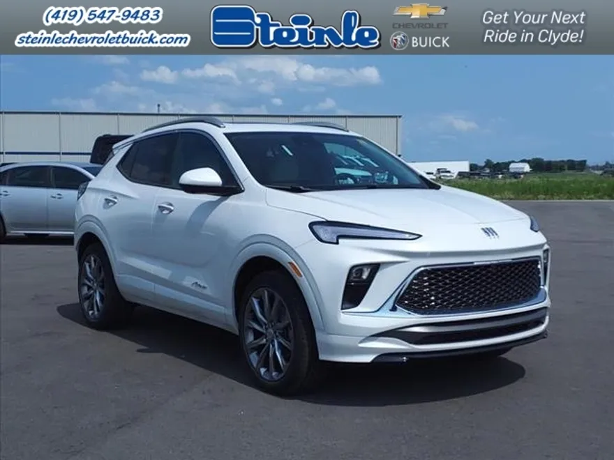2024 Buick Encore GX Avenir photo 1