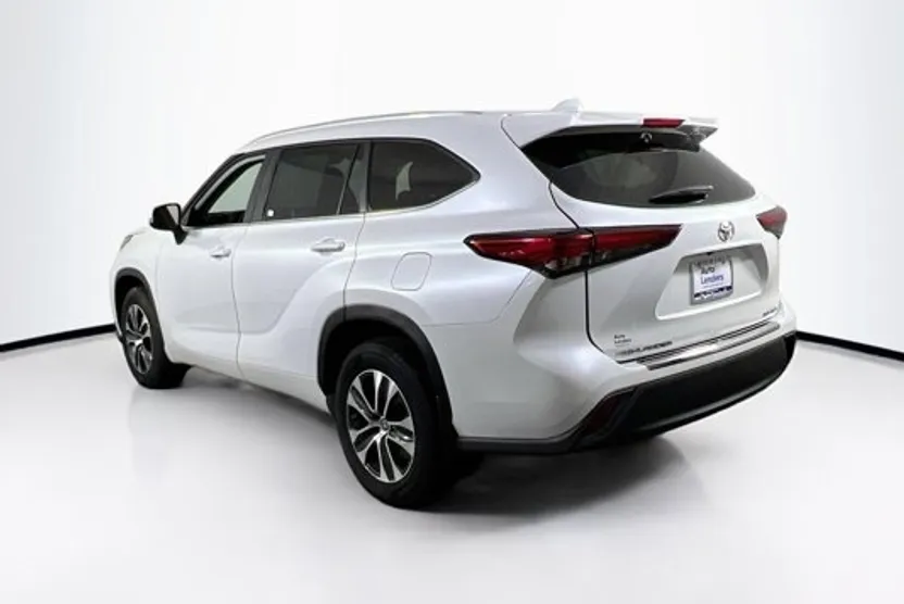 2023 Toyota Highlander Limited Platinum XLE XSE photo 1