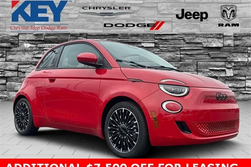 2024 Fiat 500e Red photo 1