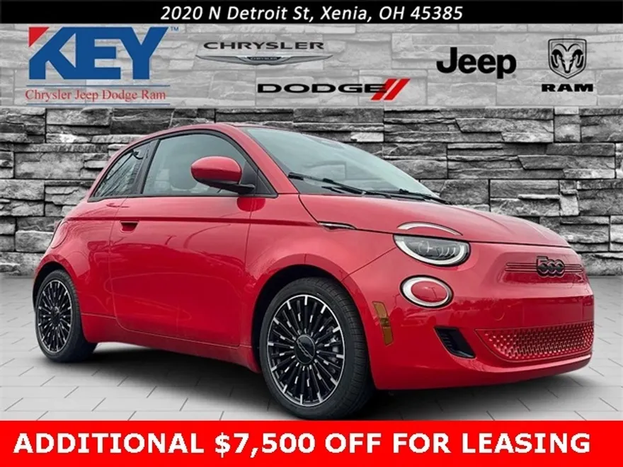 2024 Fiat 500e Red photo 1