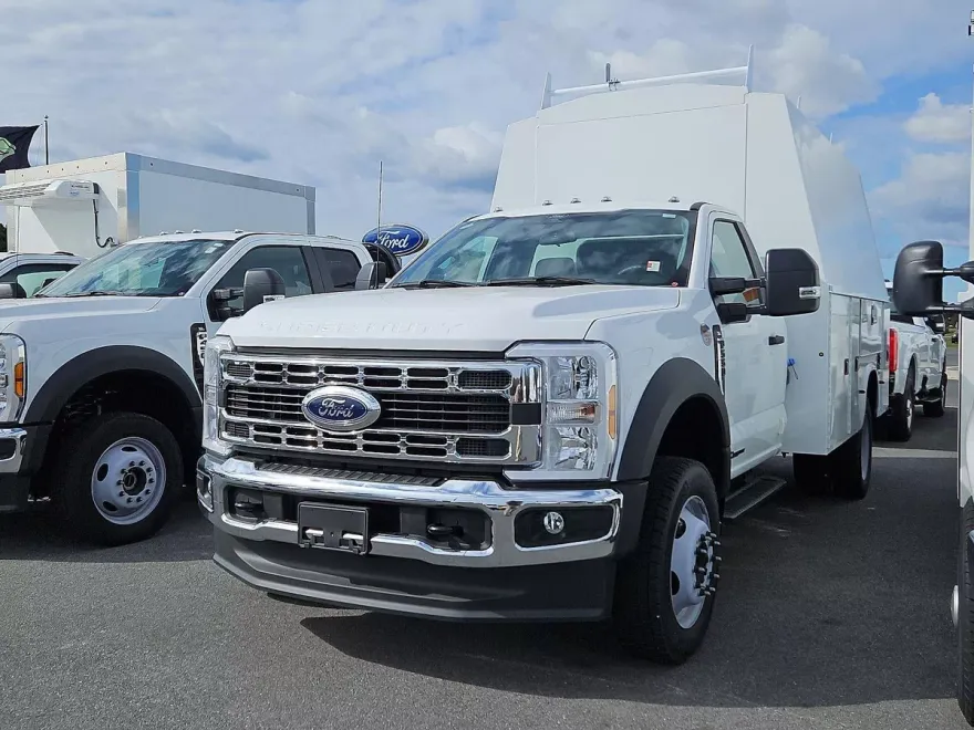 2024 Ford F-550 XL photo 1