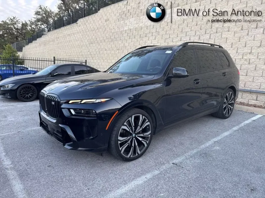 2023 Bmw X7 M60i photo 1