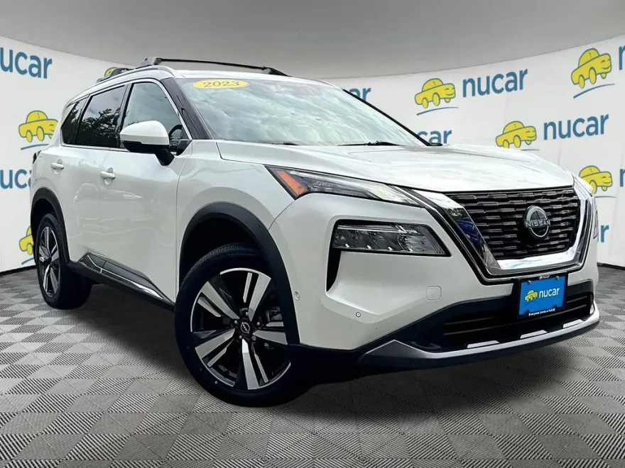 2023 Nissan Rogue SL photo 1