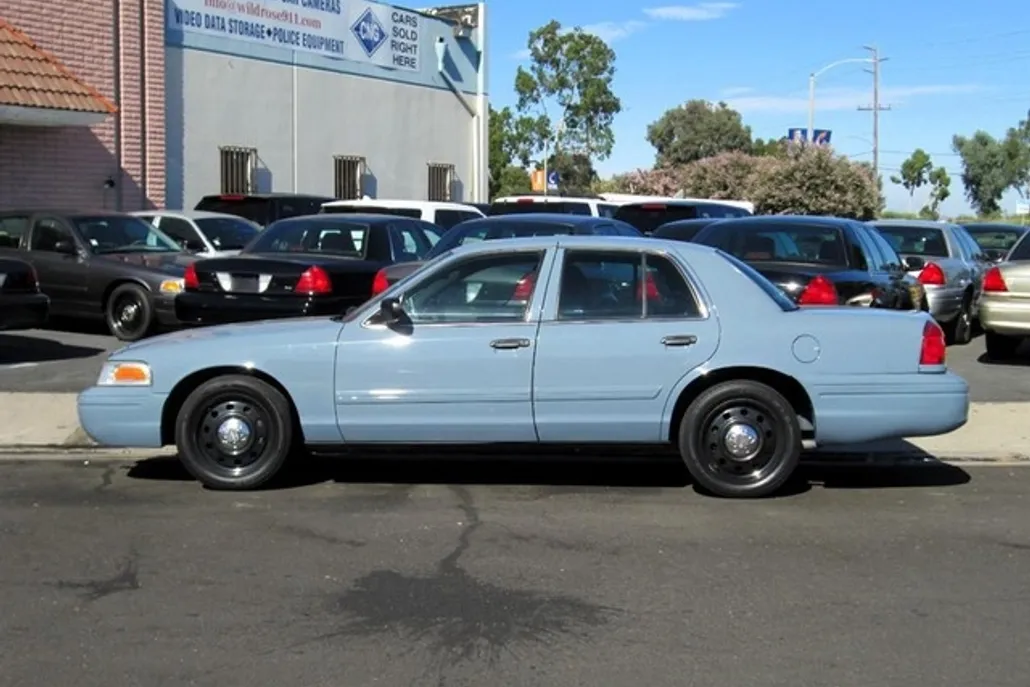 2011 Ford Crown Victoria Police Interceptor photo 1