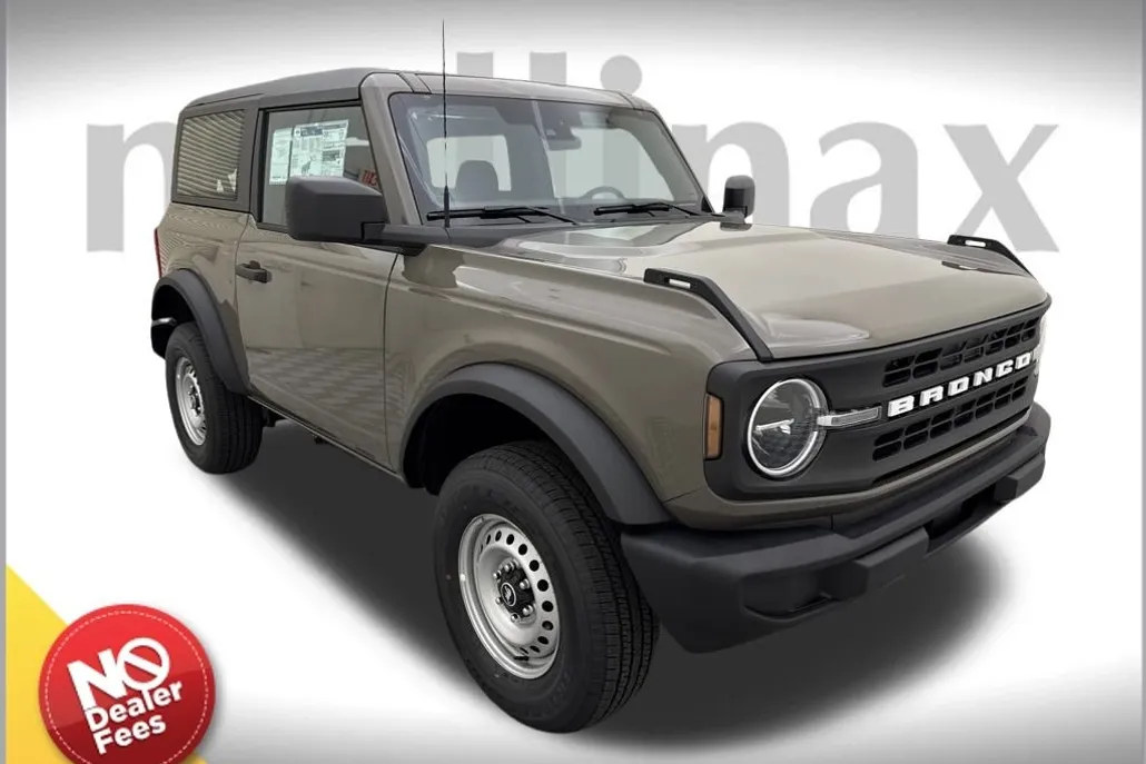 2025 Ford Bronco Base photo 1