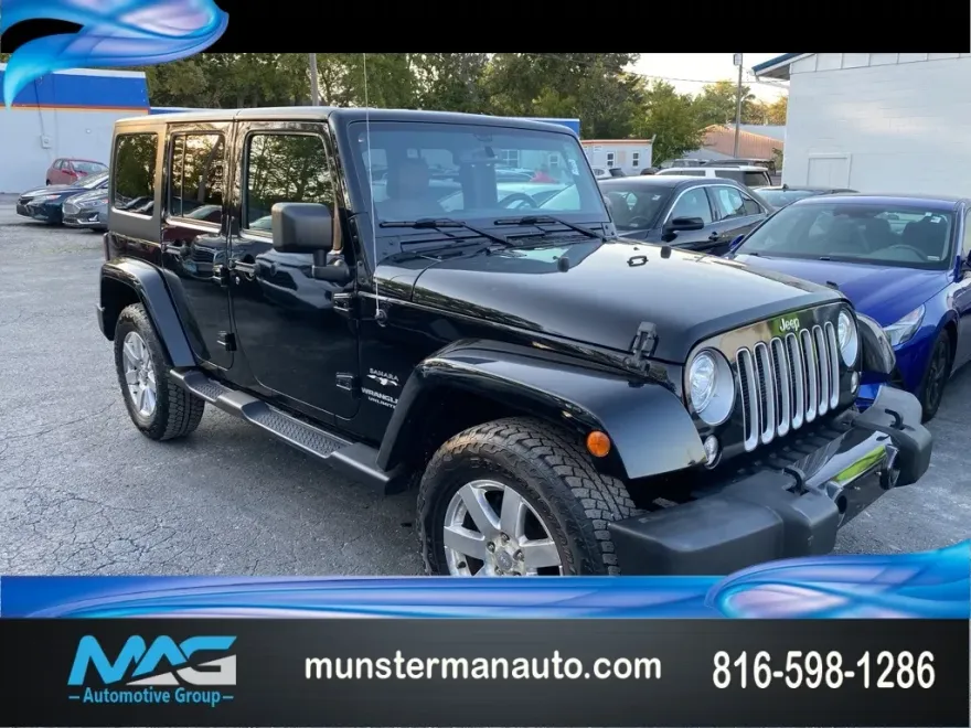 2017 Jeep Wrangler Unlimited Sahara photo 1