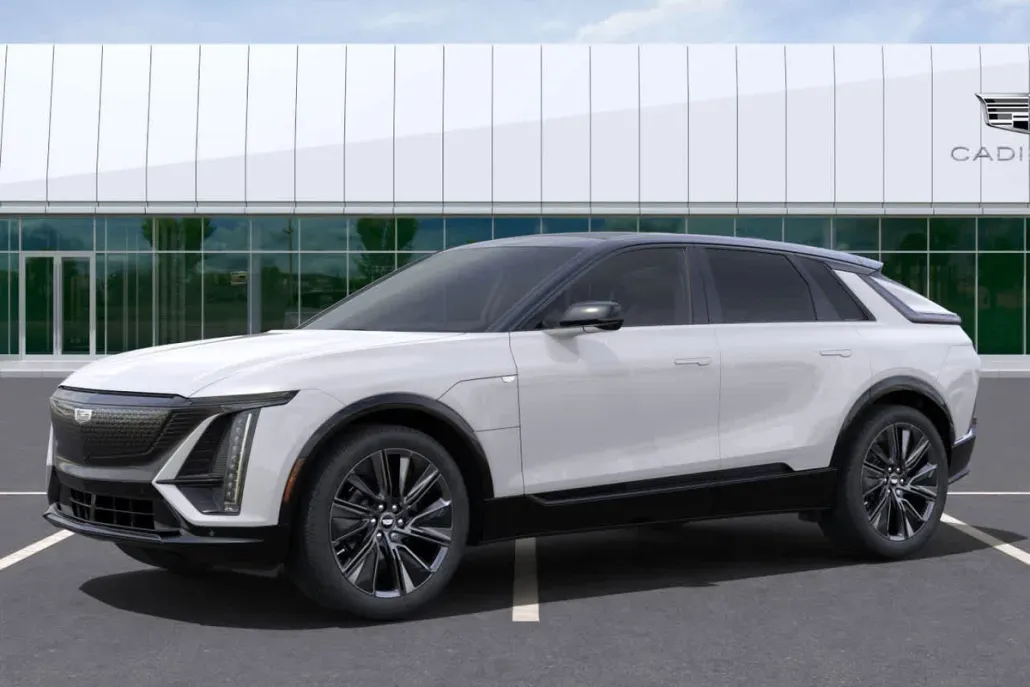 2025 Cadillac Lyriq Sport photo 1