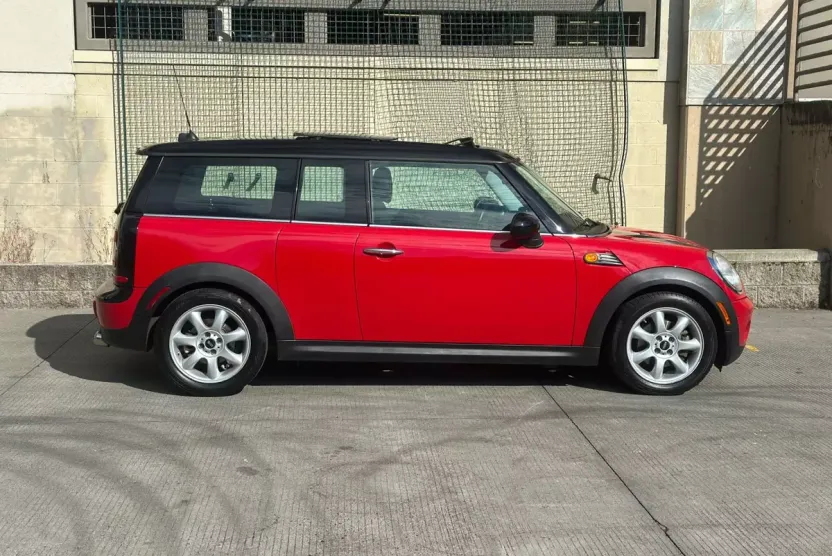 2009 Mini Clubman Base photo 1