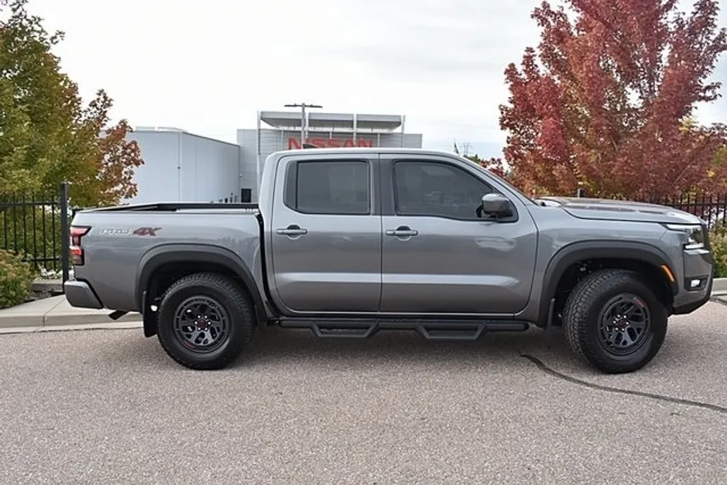 2026 Nissan Frontier PRO-4X photo 1
