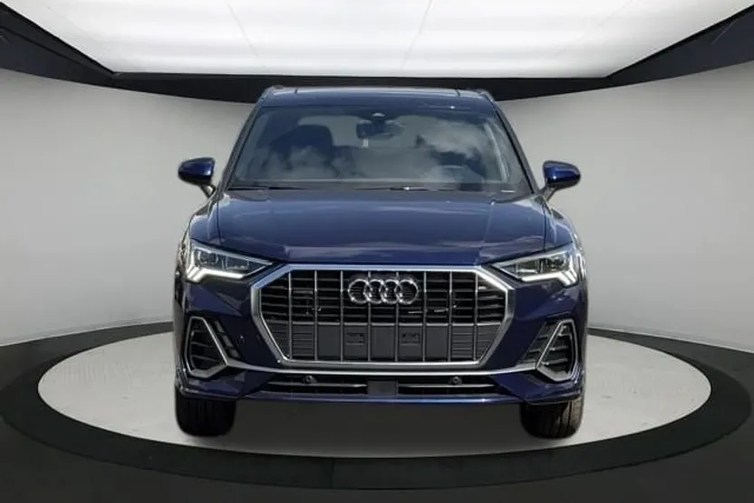 2025 Audi Q3 45 TFSI S line Premium photo 1