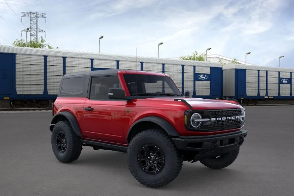 2025 Ford Bronco Badlands photo 1