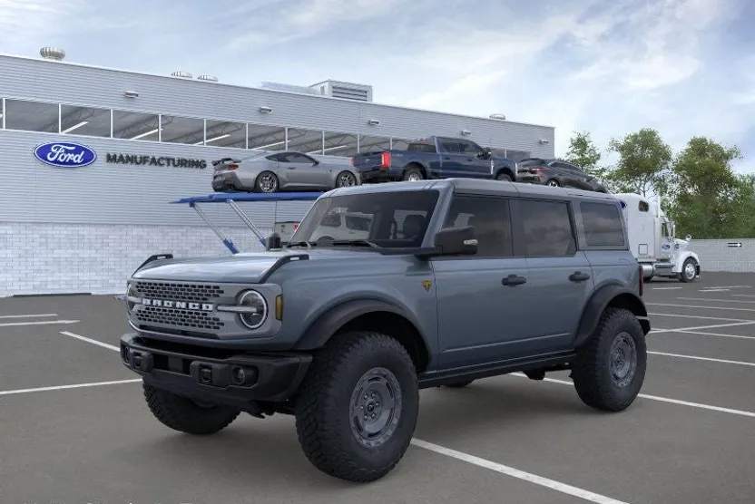 2025 Ford Bronco Badlands photo 1
