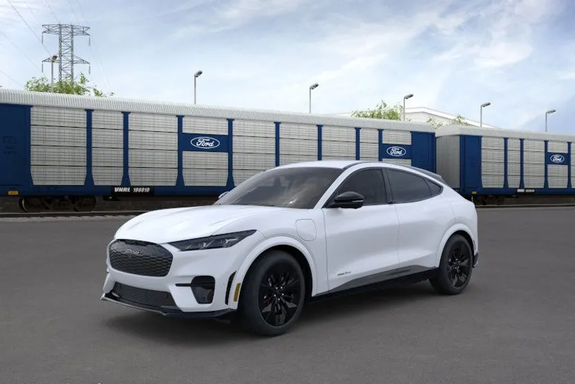 2025 Ford Mustang Mach-E GT photo 1
