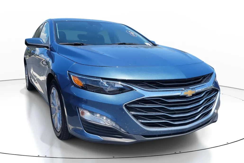2024 Chevrolet Malibu 1LT photo 1