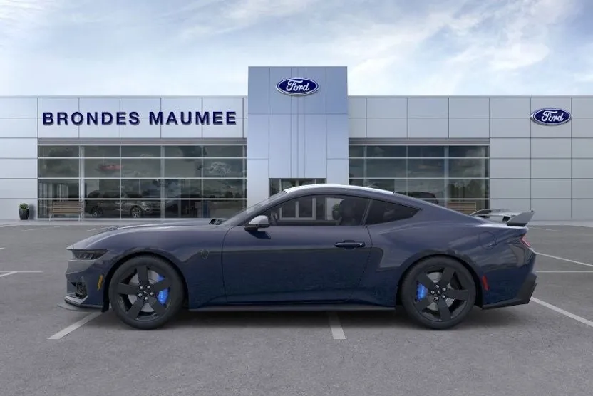 2025 Ford Mustang Dark Horse photo 1
