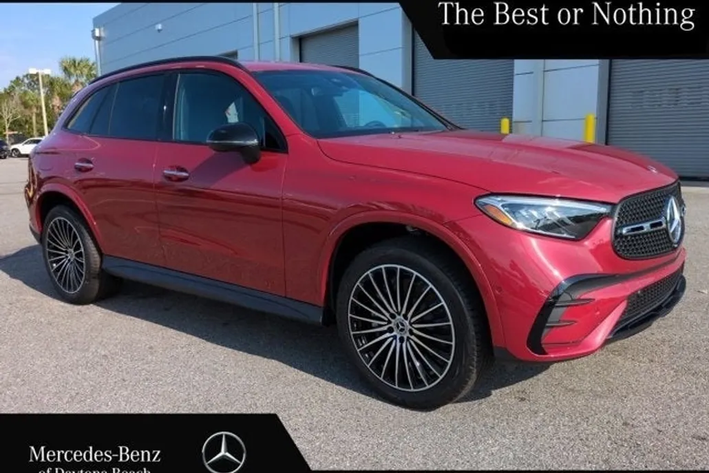 2025 Mercedes Benz GLC 300 4MATIC photo 1