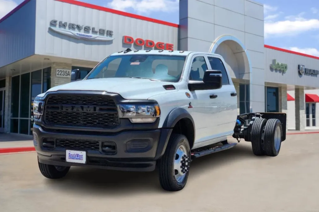 2024 Ram 5500 Tradesman photo 1