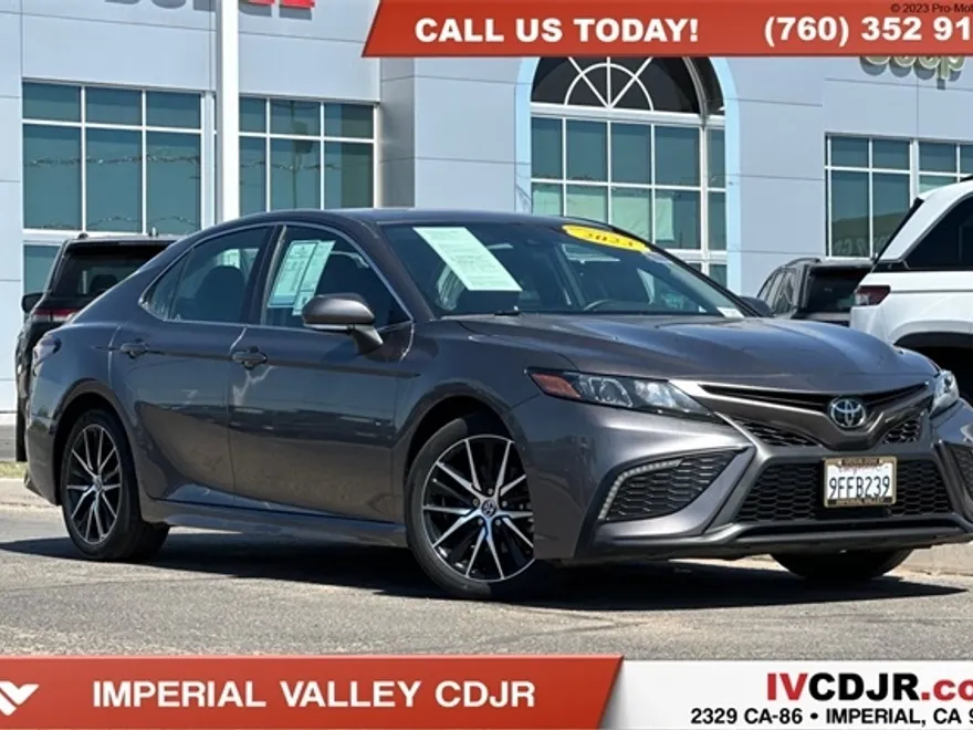 2023 Toyota Camry SE photo 1