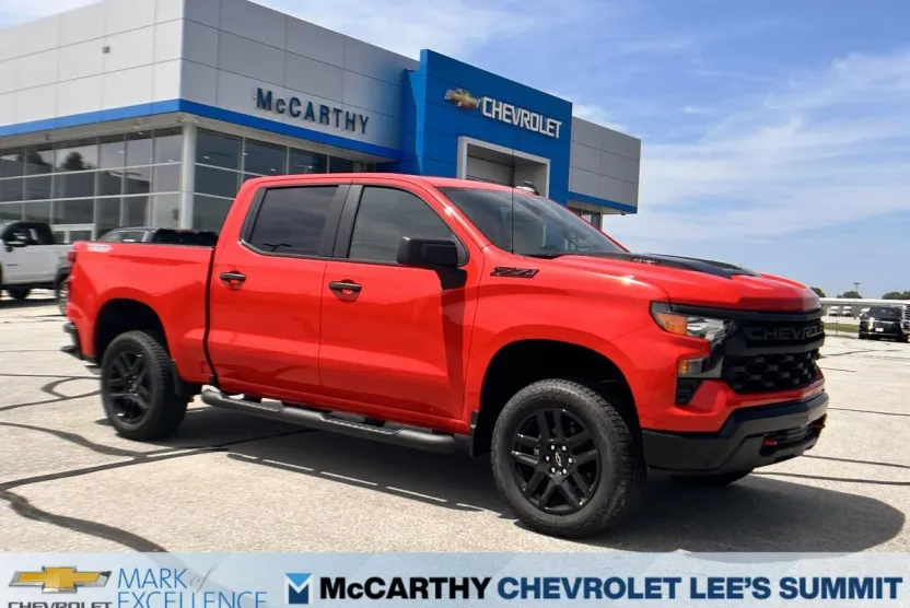 2025 Chevrolet Silverado 1500 Custom Trail Boss photo 1