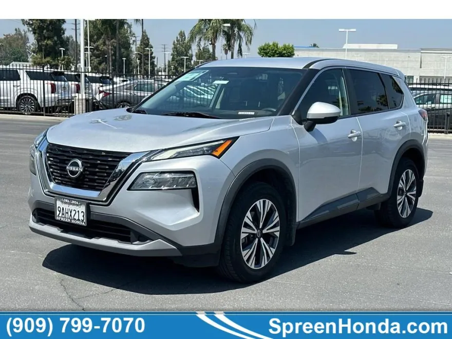 2022 Nissan Rogue SV photo 1