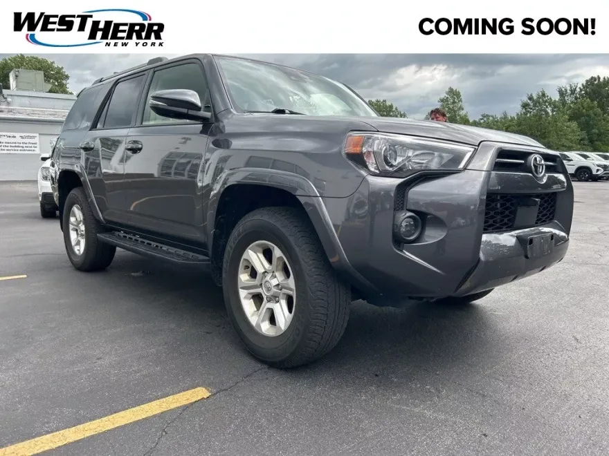 2023 Toyota 4Runner SR5 Premium photo 1