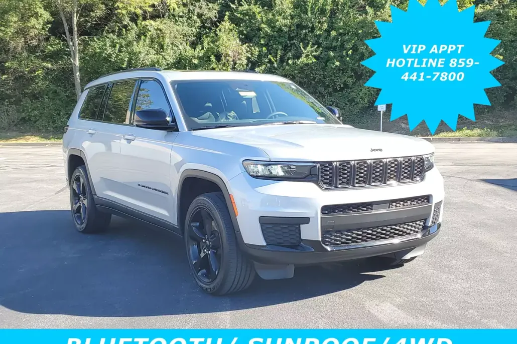 2023 Jeep Grand Cherokee Altitude photo 1