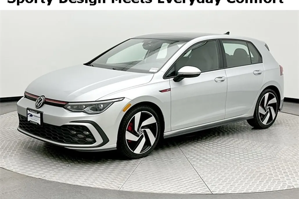 2022 Volkswagen Golf GTI SE photo 1