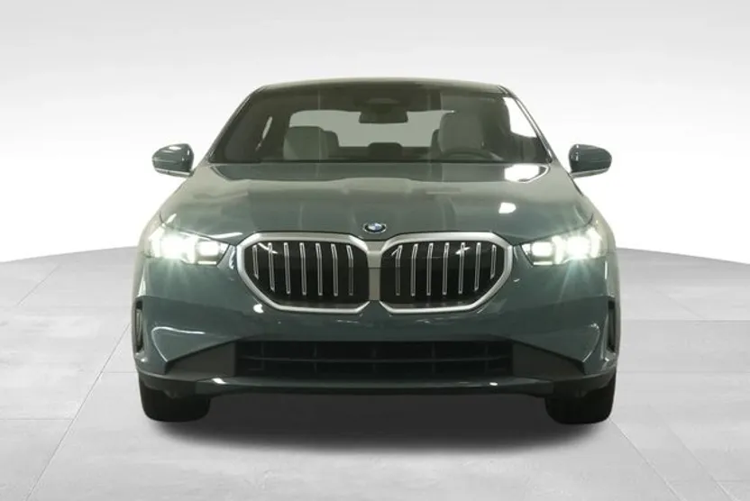 2025 Bmw 530i photo 1