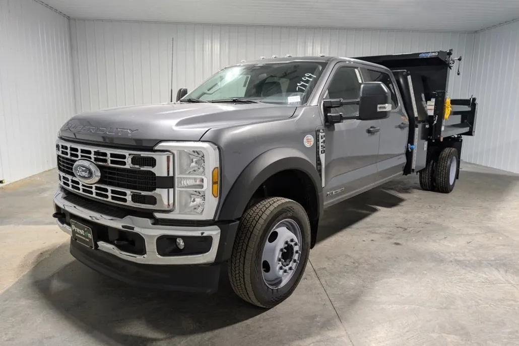 2024 Ford F-450 XL photo 1