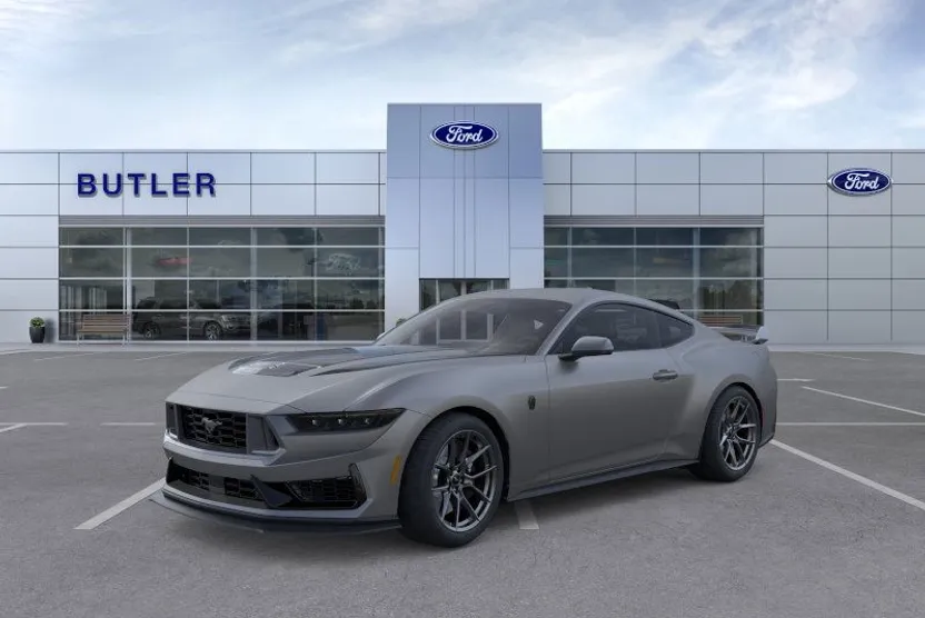 2025 Ford Mustang Dark Horse photo 1