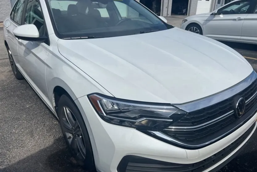 2024 Volkswagen Jetta 1.5T SE photo 1