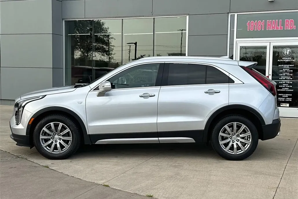 2019 Cadillac XT4 Premium Luxury photo 1