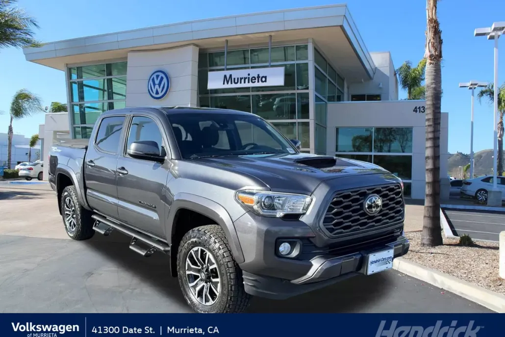 2020 Toyota Tacoma TRD Sport photo 1