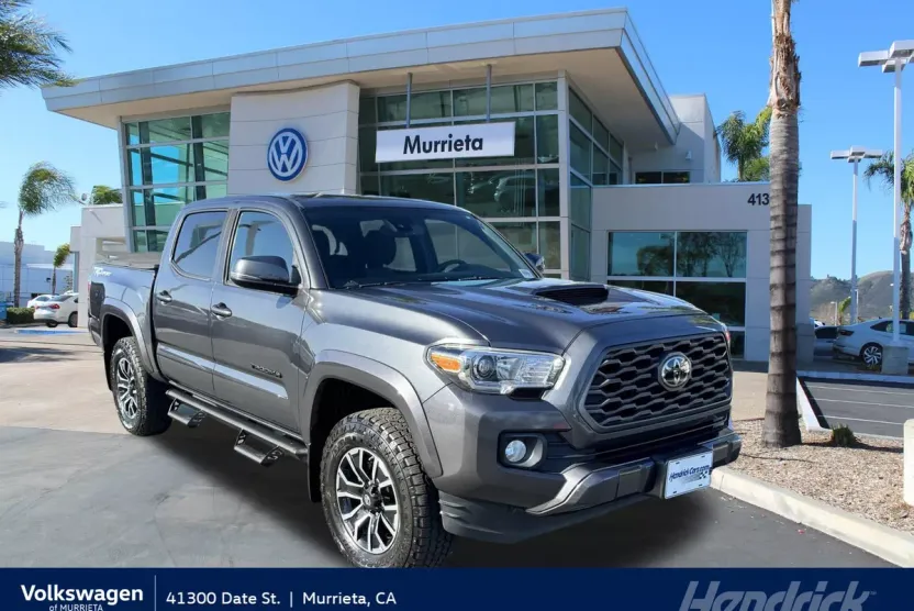 2020 Toyota Tacoma TRD Sport photo 1