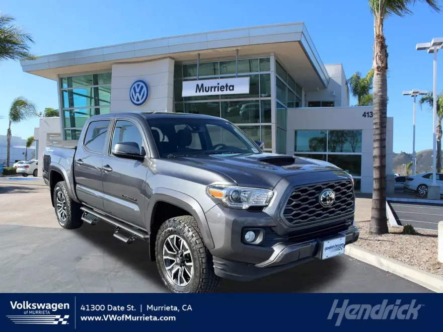 2020 Toyota Tacoma TRD Sport photo 1