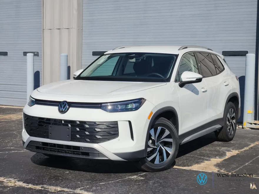 2025 Volkswagen Tiguan S photo 1