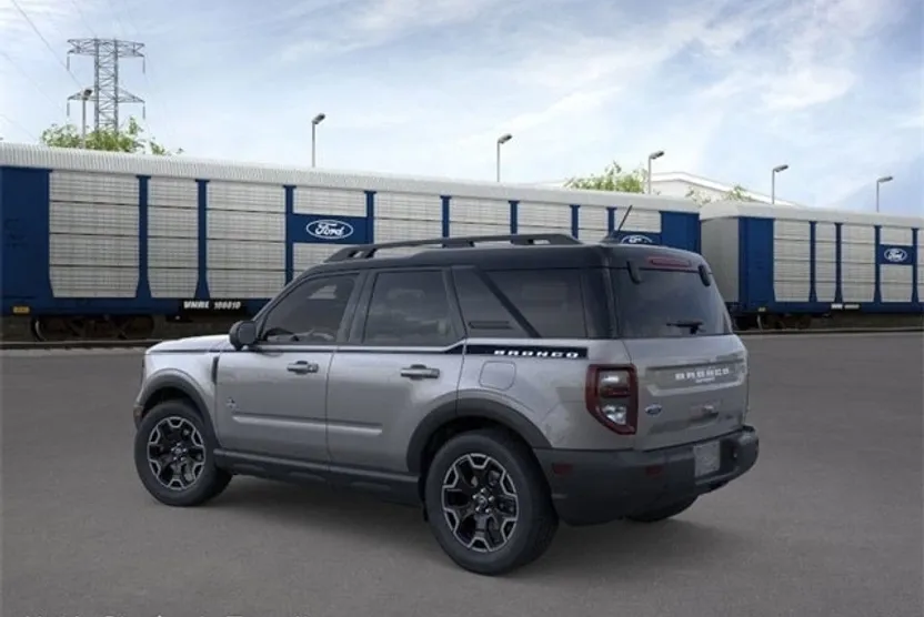 2025 Ford Bronco Sport Outer Banks photo 1