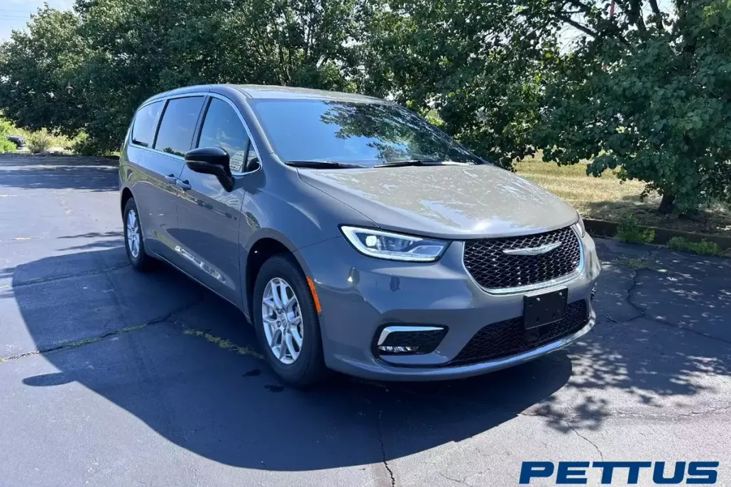 2025 Chrysler Pacifica photo 1