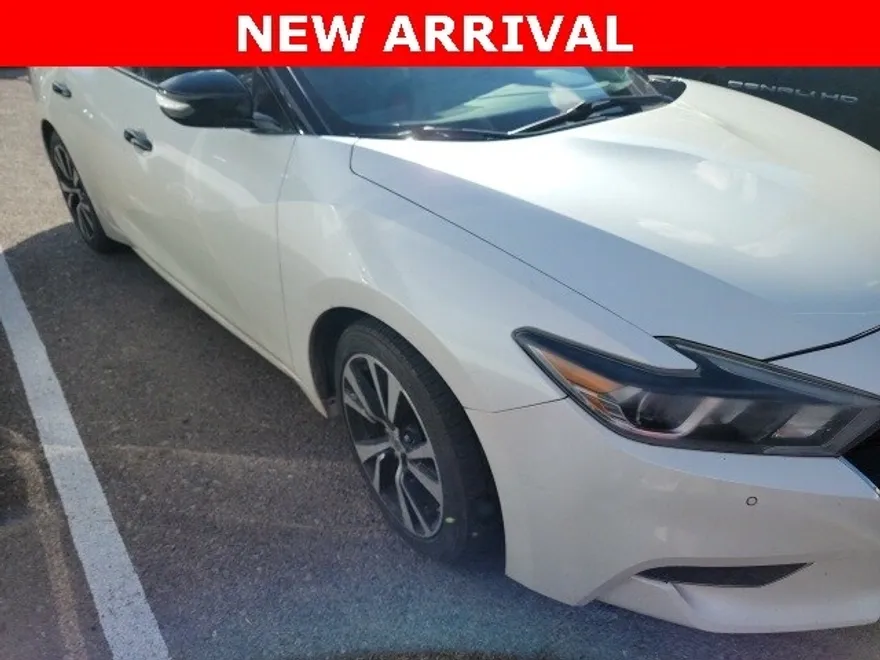 2018 Nissan Maxima SV photo 1