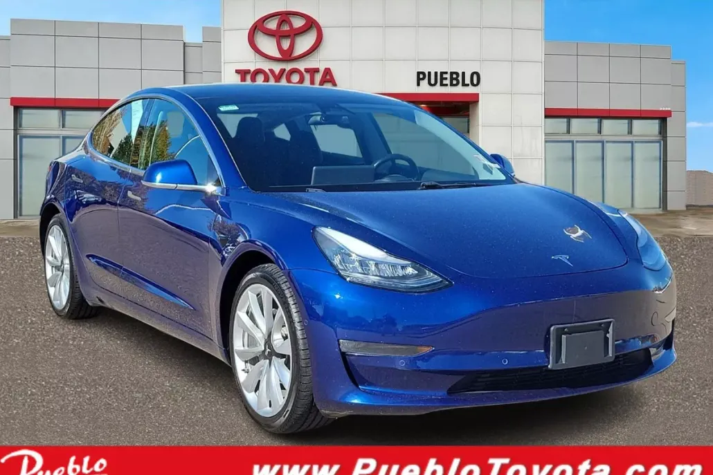 2018 Tesla Model 3 Long Range photo 1