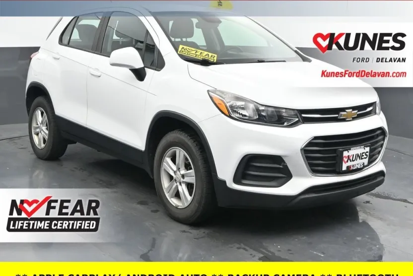 2018 Chevrolet Trax LS photo 1