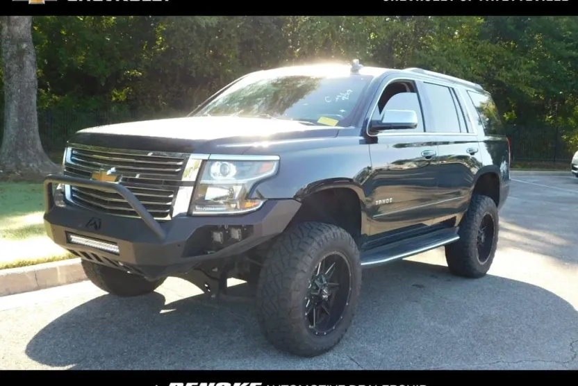 2017 Chevrolet Tahoe Premier photo 1