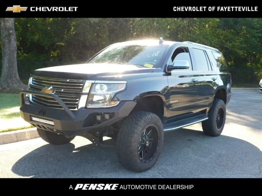 2017 Chevrolet Tahoe Premier photo 1