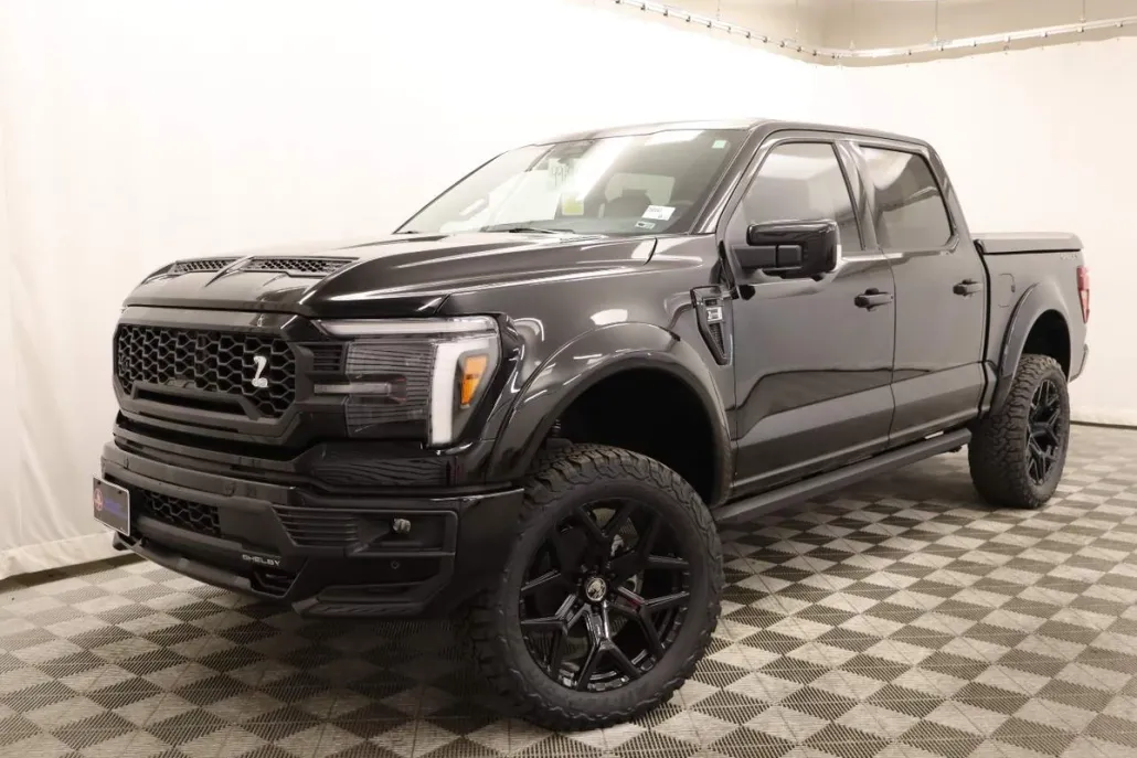 2025 Ford F-150 Lariat photo 1