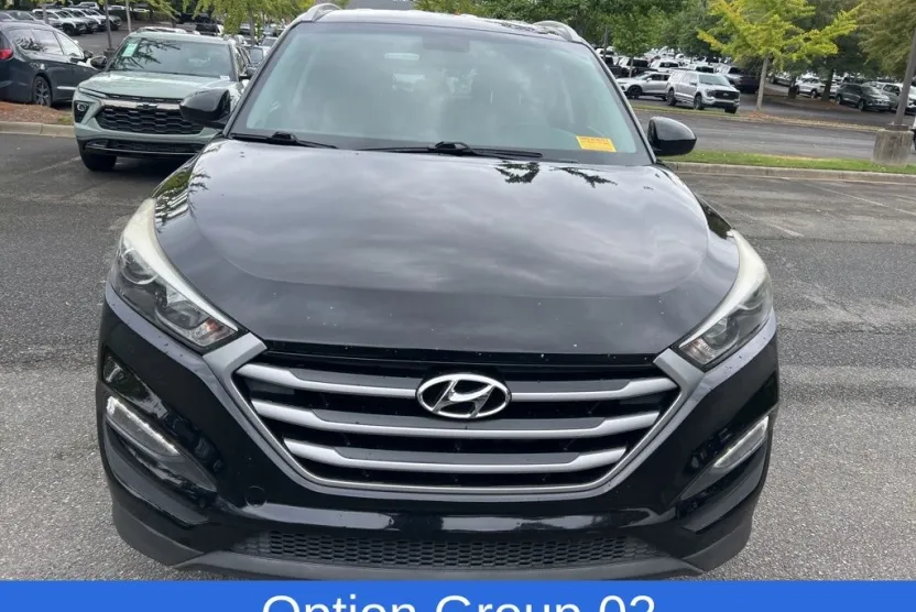 2017 Hyundai Tucson SE photo 1