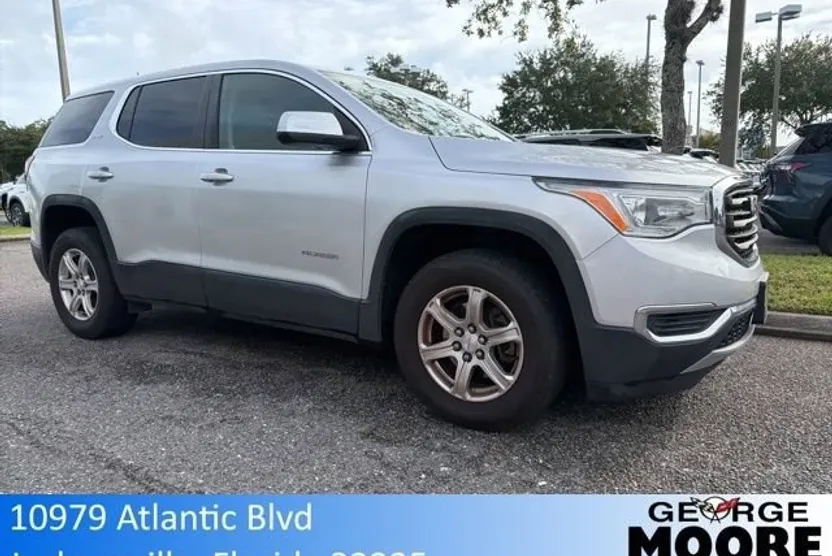 2017 Gmc Acadia SLE photo 1