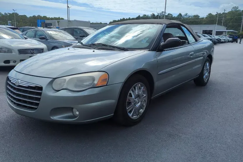 2004 Chrysler Sebring Limited photo 1